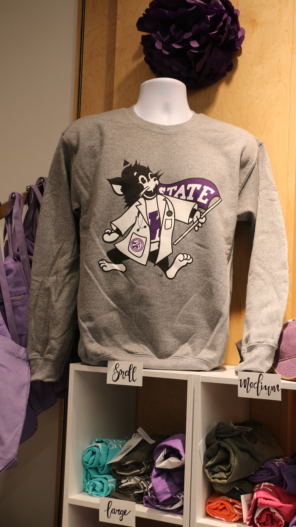 A gray Gildan crewneck sweatshirt with a custom Labcoat Willie design.
