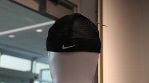 Nike Fitted Dri-Fit Mesh Hat